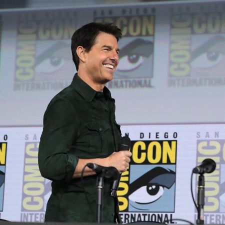 Lee Ann Mapother's brother Tom Cruise appeared at the Comic-Con Panel for Top Gun.